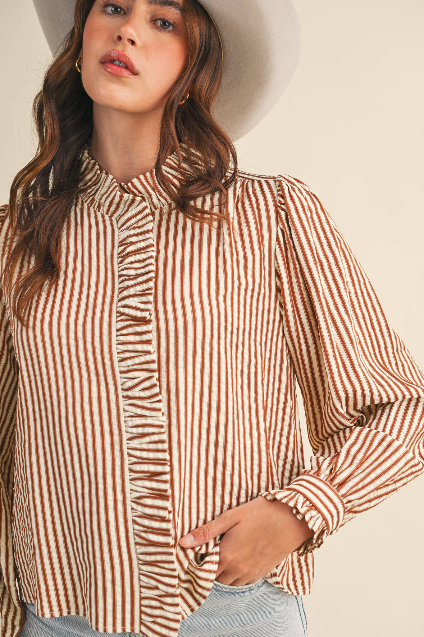 STRIPED RUFFLED BUTTON DOWN