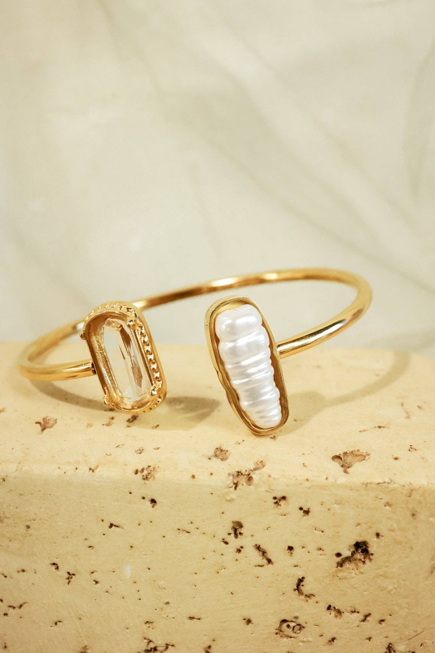 THE PEARL POP BANGLE