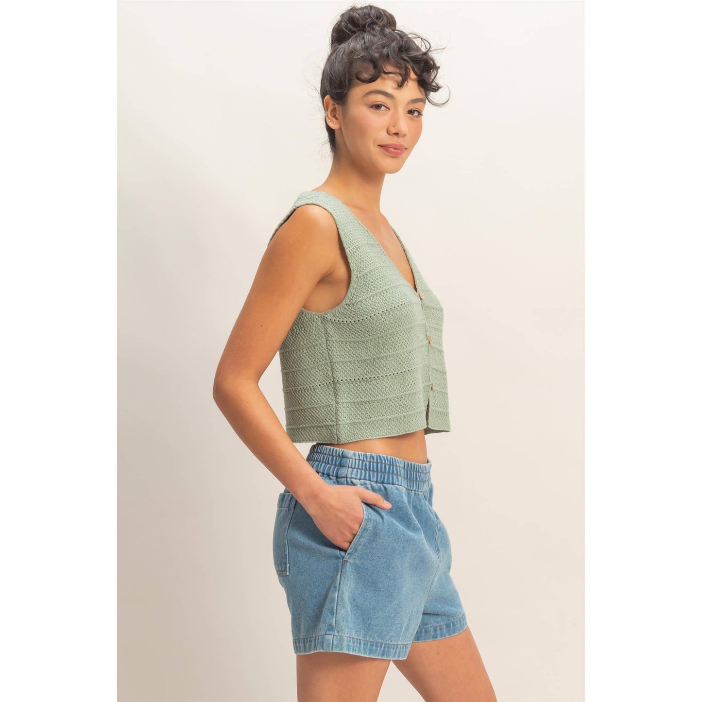 V-Neck Textured Sleeveless Knit Vest