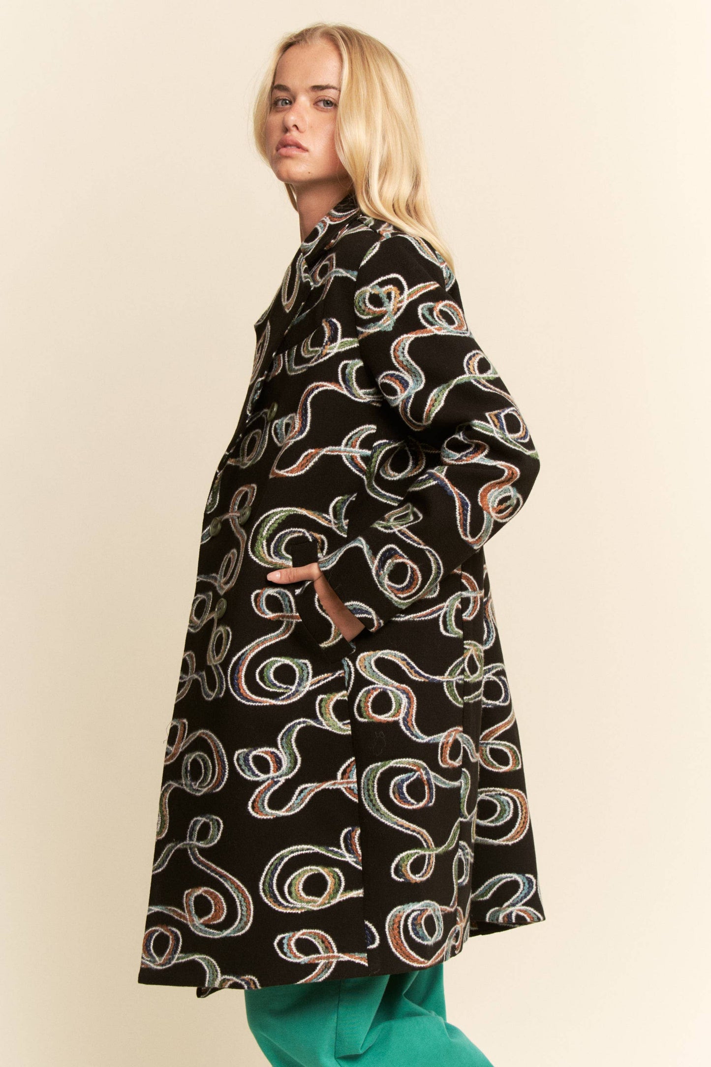 CHUNKY THREAD EMBROIDERED MIDI COAT