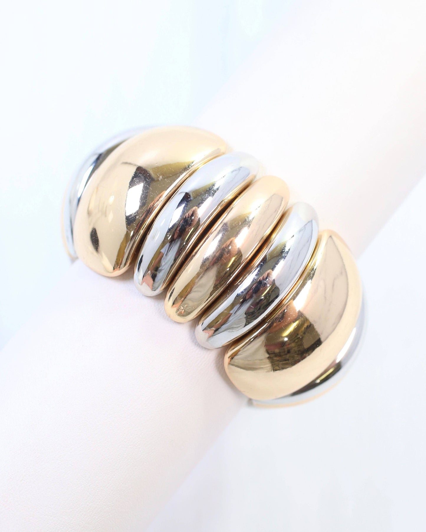 Domed Shaped Stretch Bracelet Gold Silver