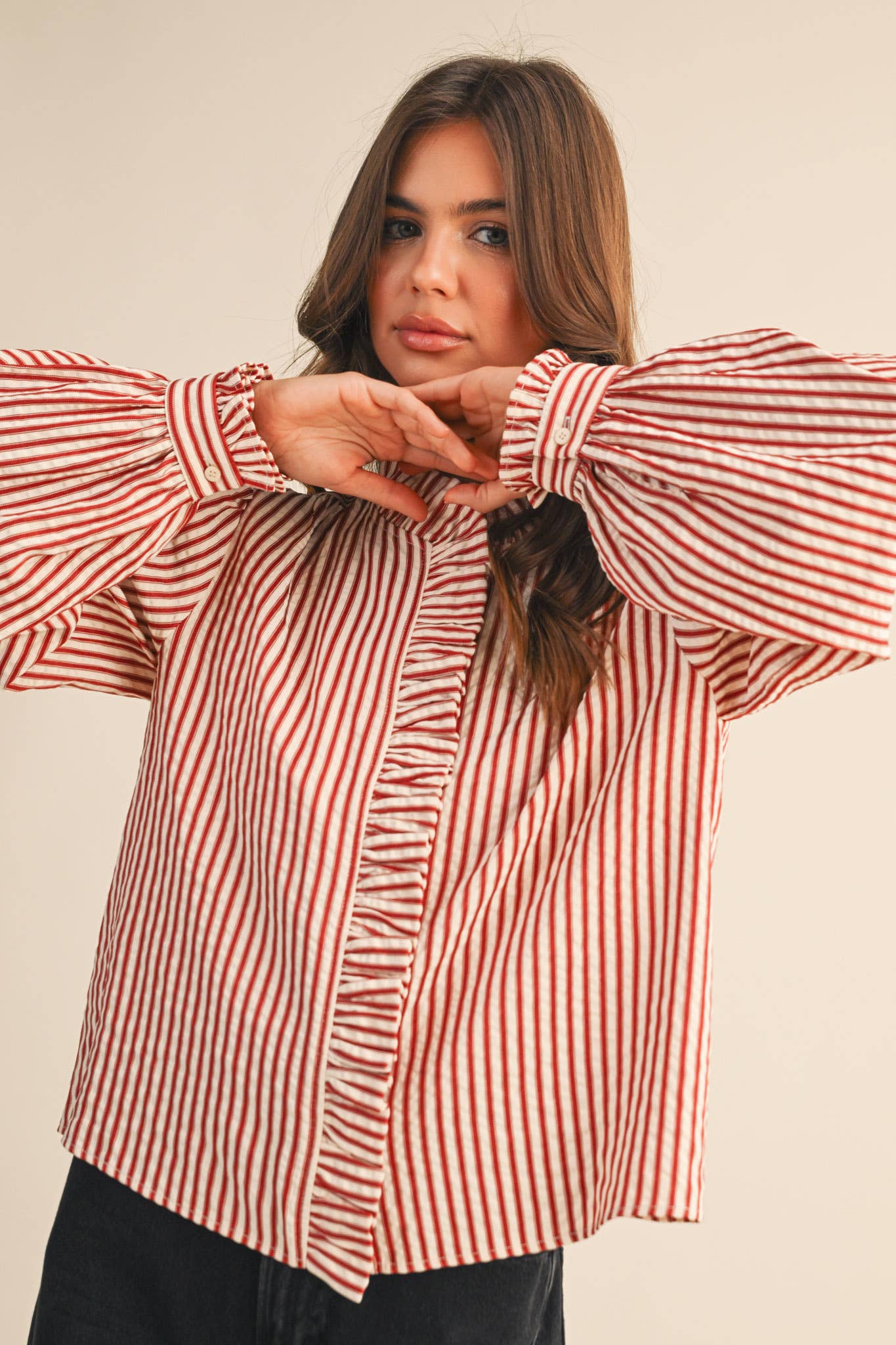 STRIPED RUFFLED BUTTON DOWN