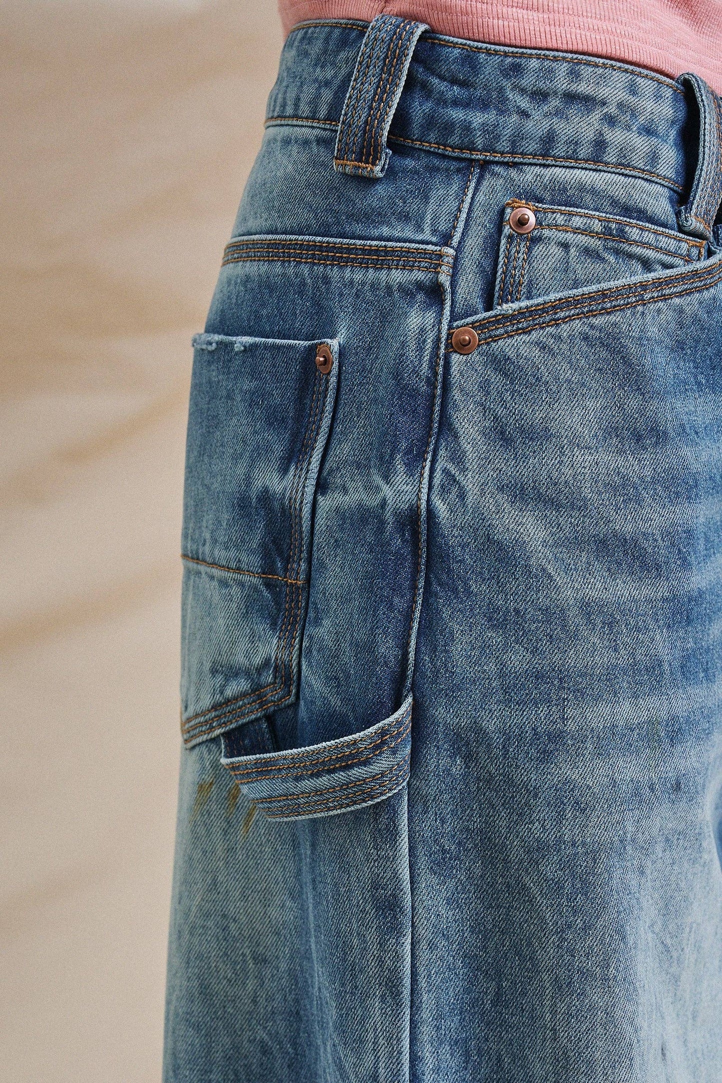 Vintage Wash Cropped Wide-Leg Denim Jeans