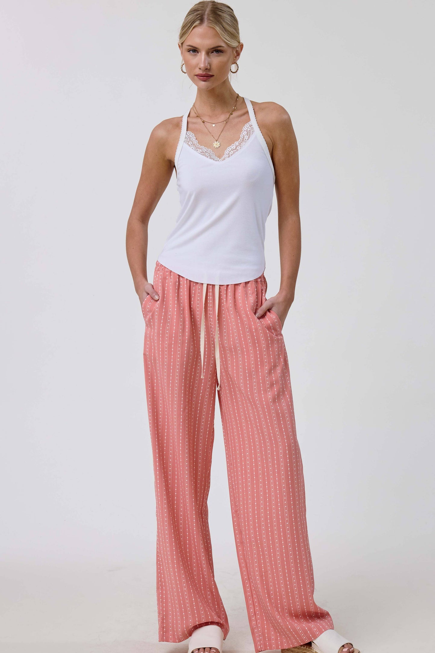 Patterned Design Relaxed Fit Pants With Pockets