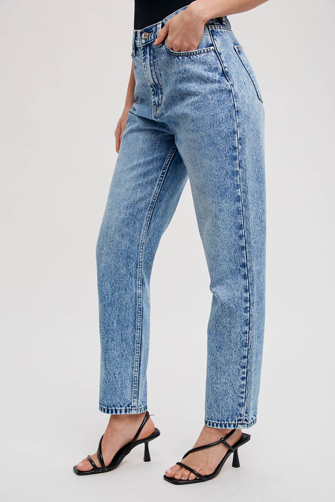 DENIM HIGH-RISE STRAIGHT LEG JEANS