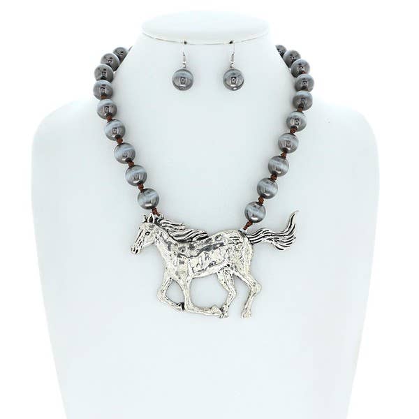 WESTERN METALLIC PEARL BEADED HORSE NECKLACE SET 12187