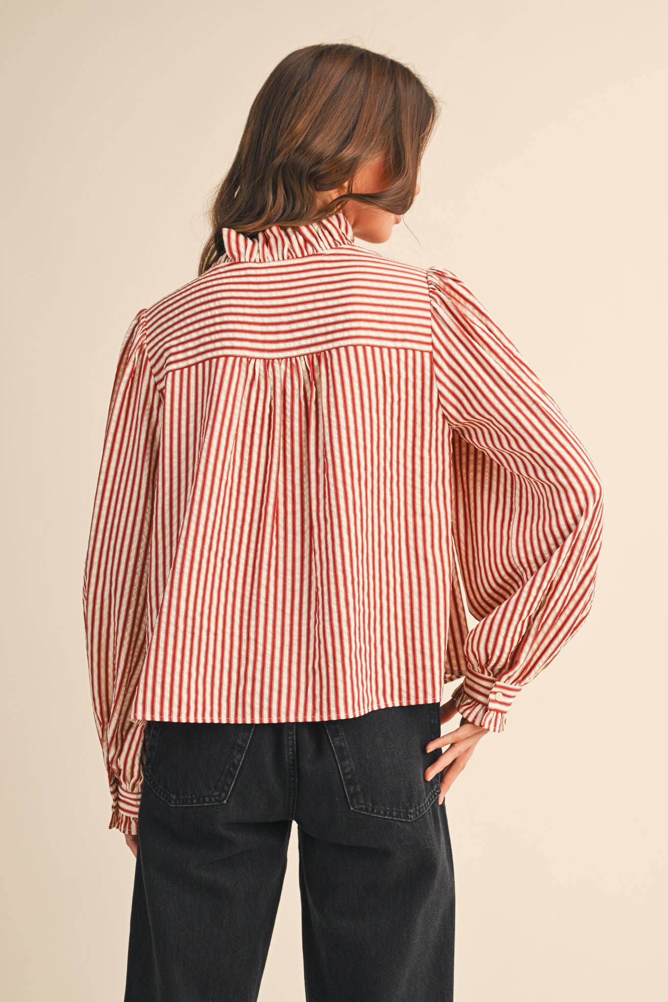 STRIPED RUFFLED BUTTON DOWN