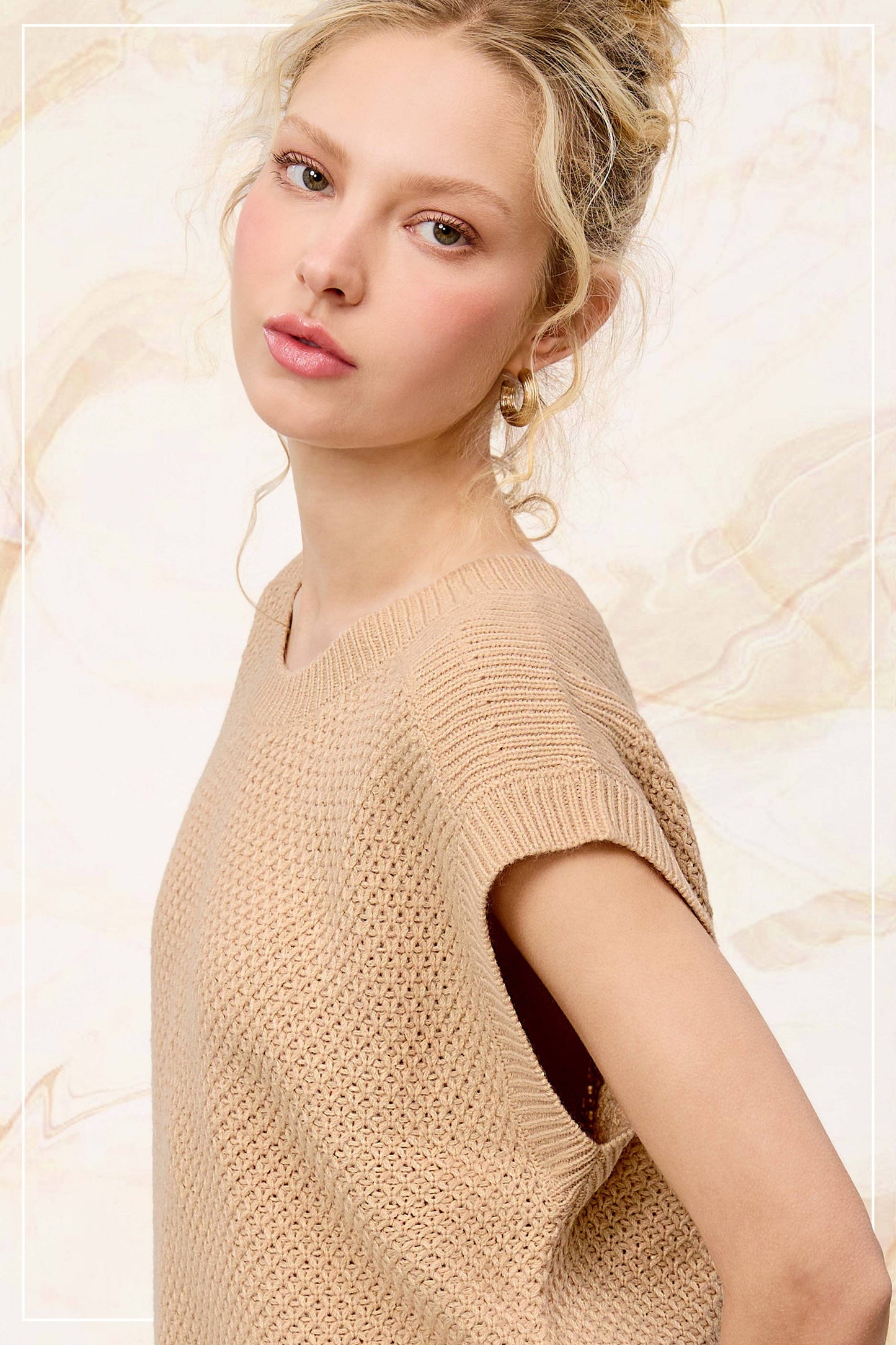 Loose Fit Round Neck Sweater Vest Top