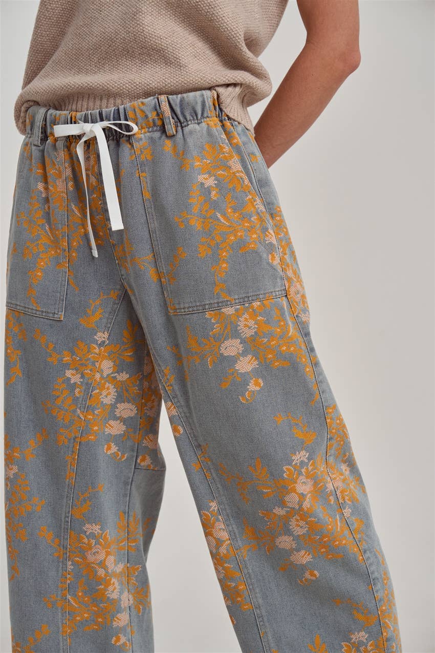 MID RISE RELAXED EVERYDAY CASUAL FIT FLORAL DENIM JEANS