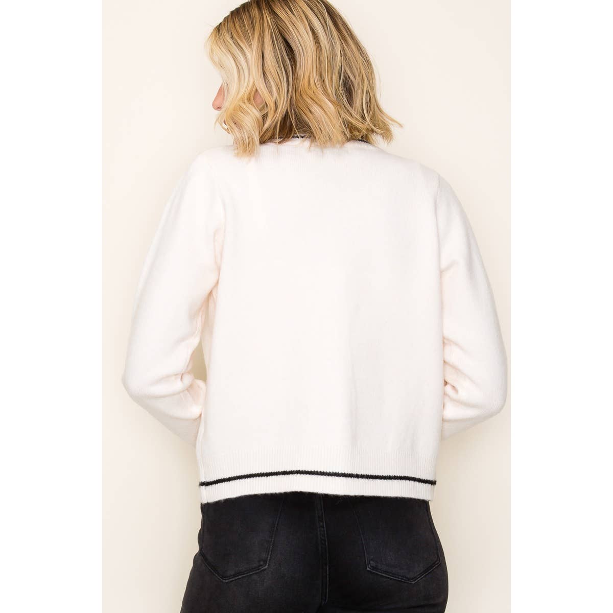 COLOR TRIMMED  SWEATER