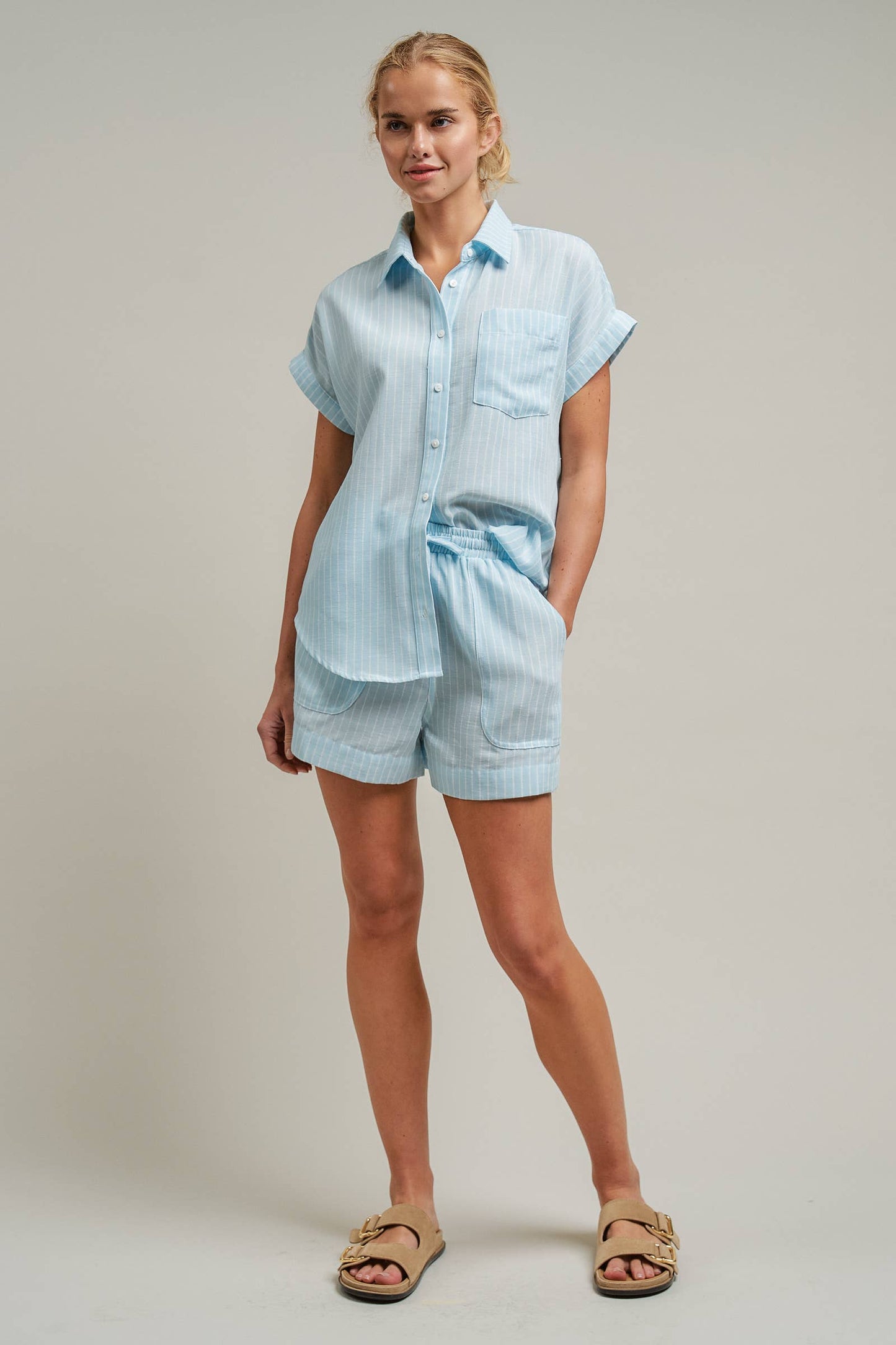 Linen Short Sleeve Button-Down Shirt