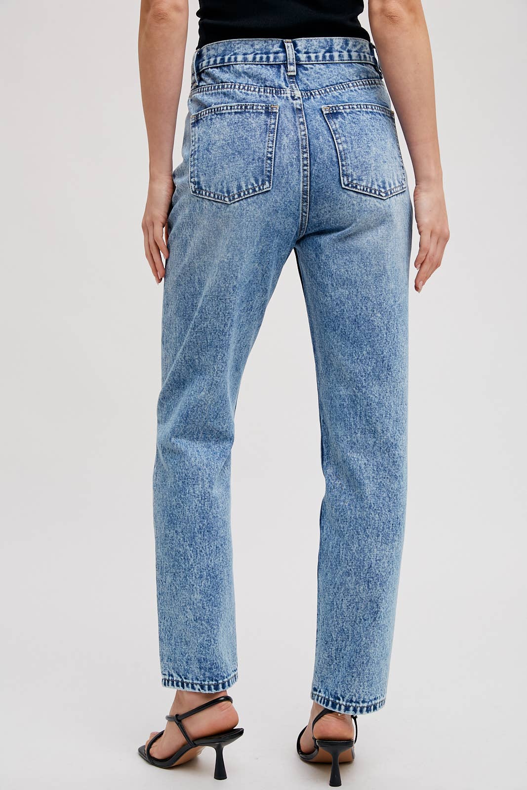 DENIM HIGH-RISE STRAIGHT LEG JEANS