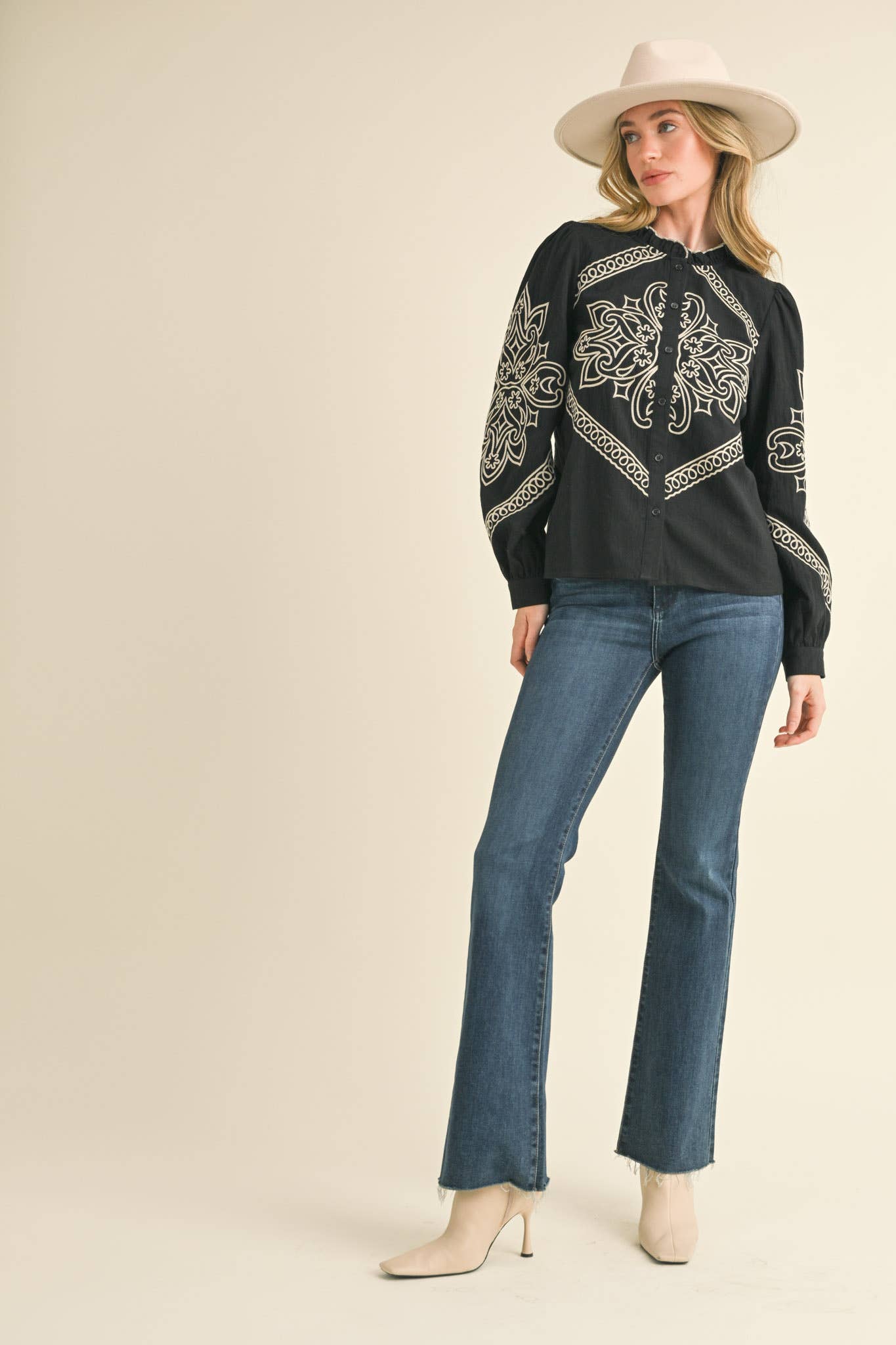 EMBROIDERED  BUTTON UP TOP