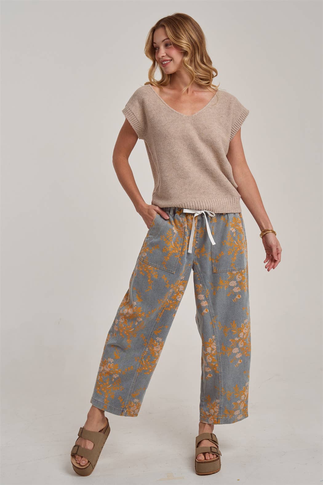MID RISE RELAXED EVERYDAY CASUAL FIT FLORAL DENIM JEANS