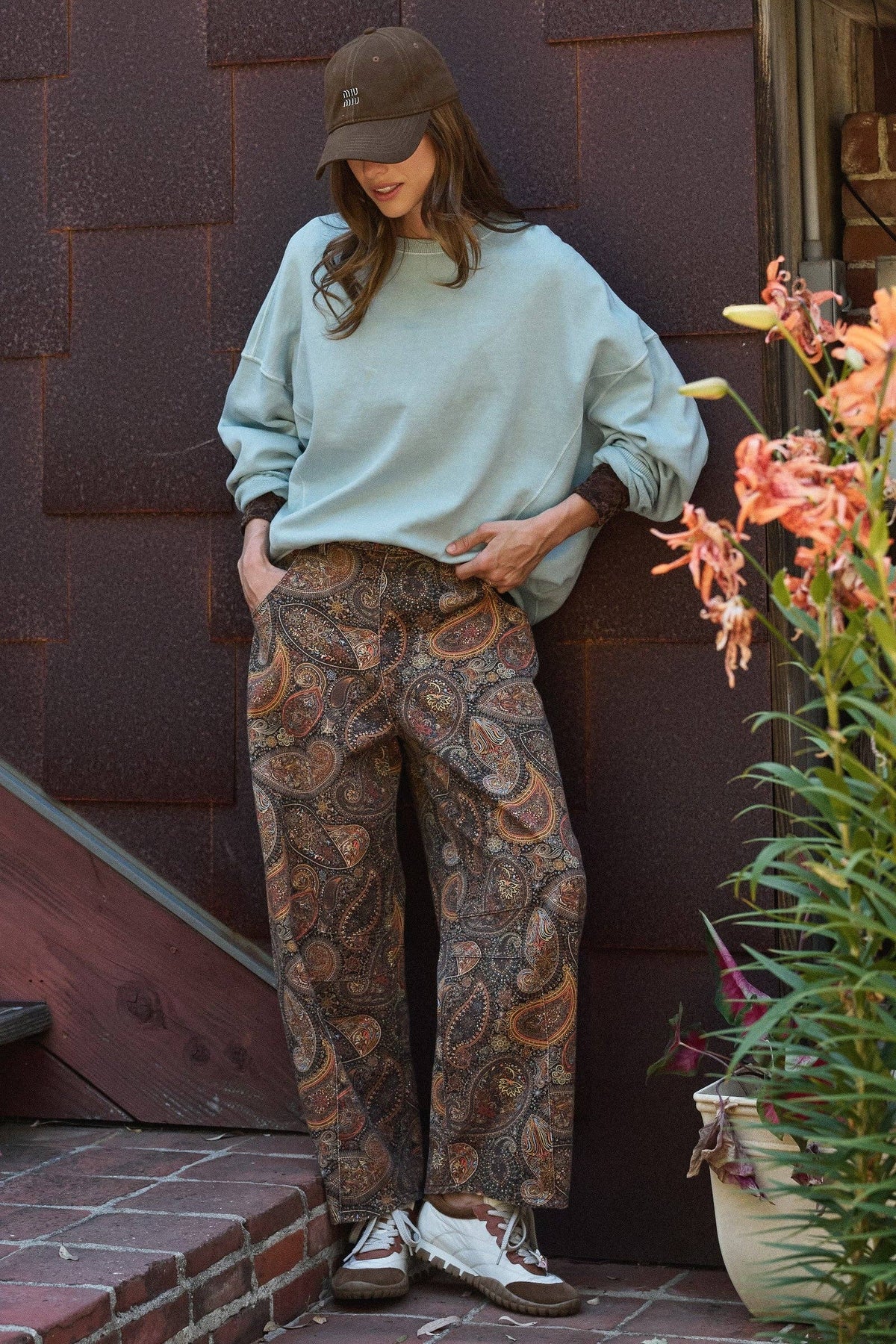 Paisley Print Barrel Leg Pants in Brown
