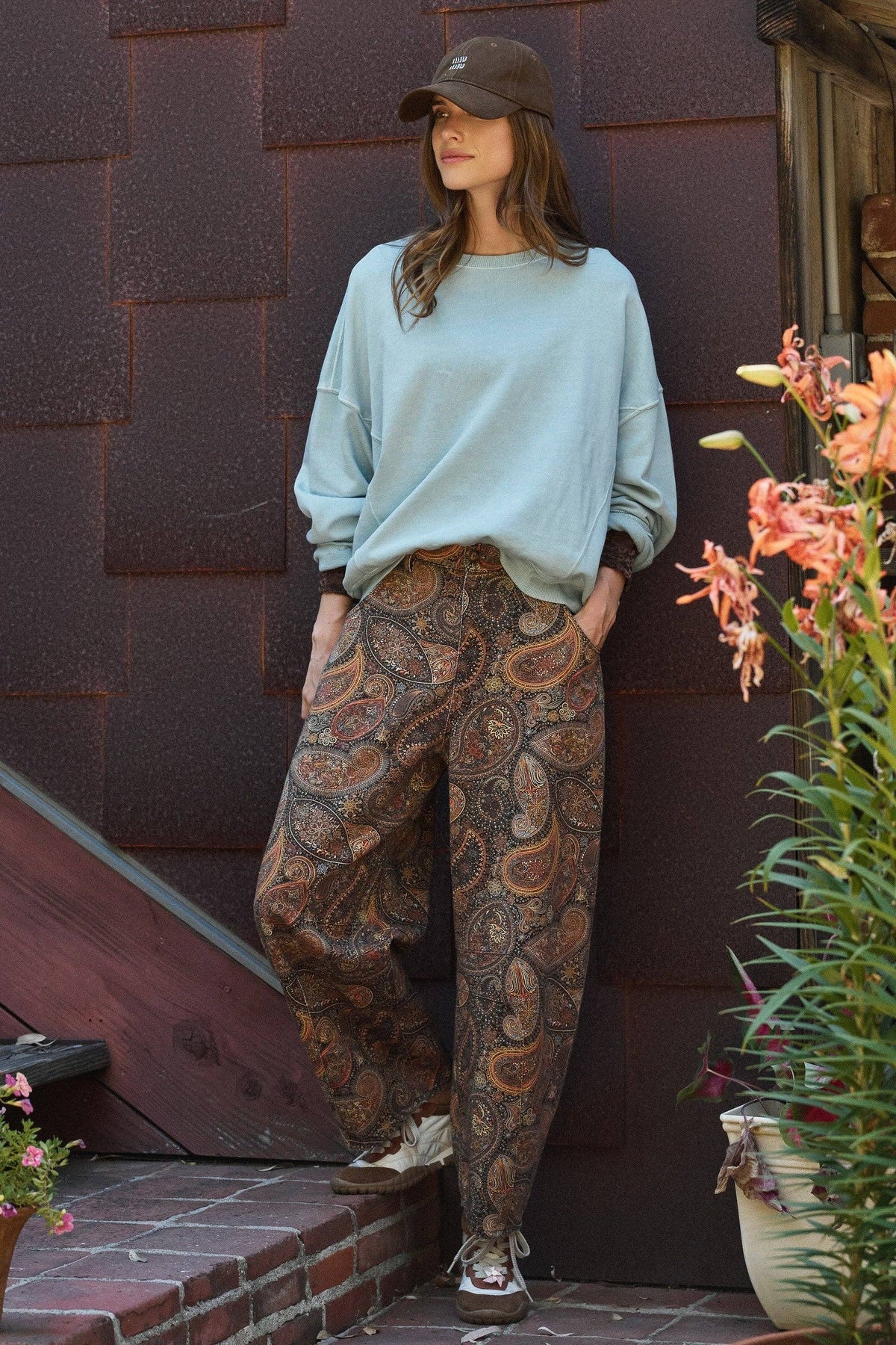 Paisley Print Barrel Leg Pants in Brown