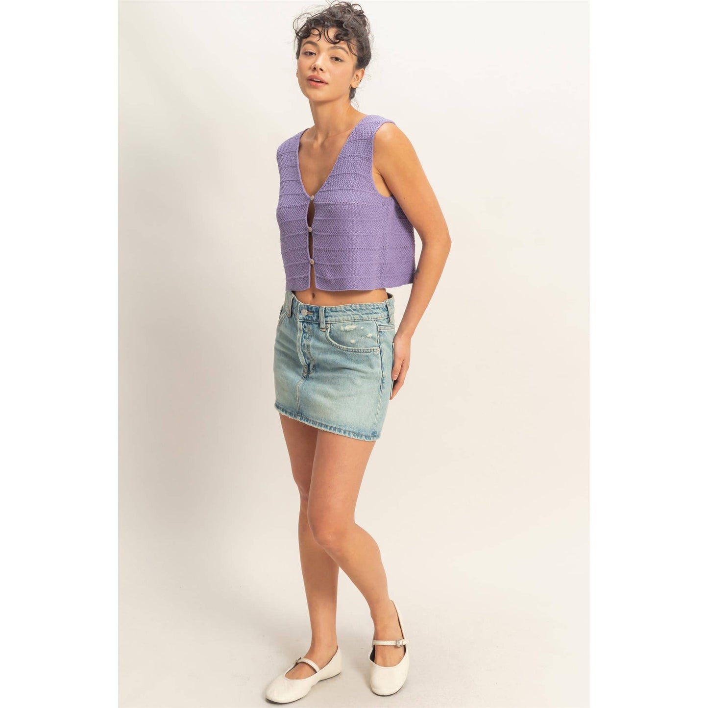 V-Neck Textured Sleeveless Knit Vest