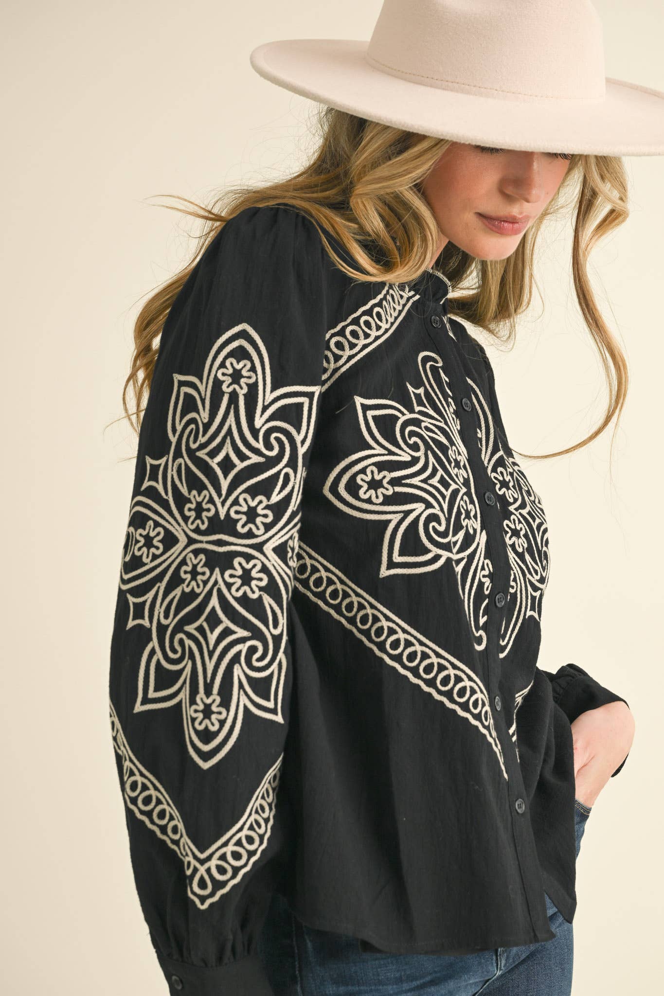 EMBROIDERED  BUTTON UP TOP
