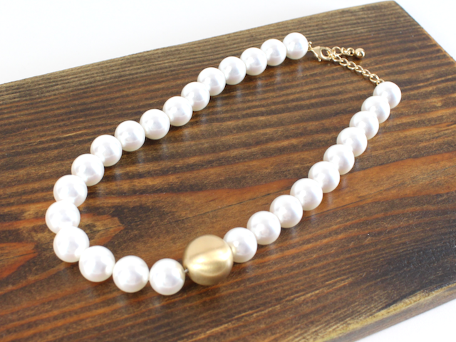Gold Ball Faux Pearl Necklace