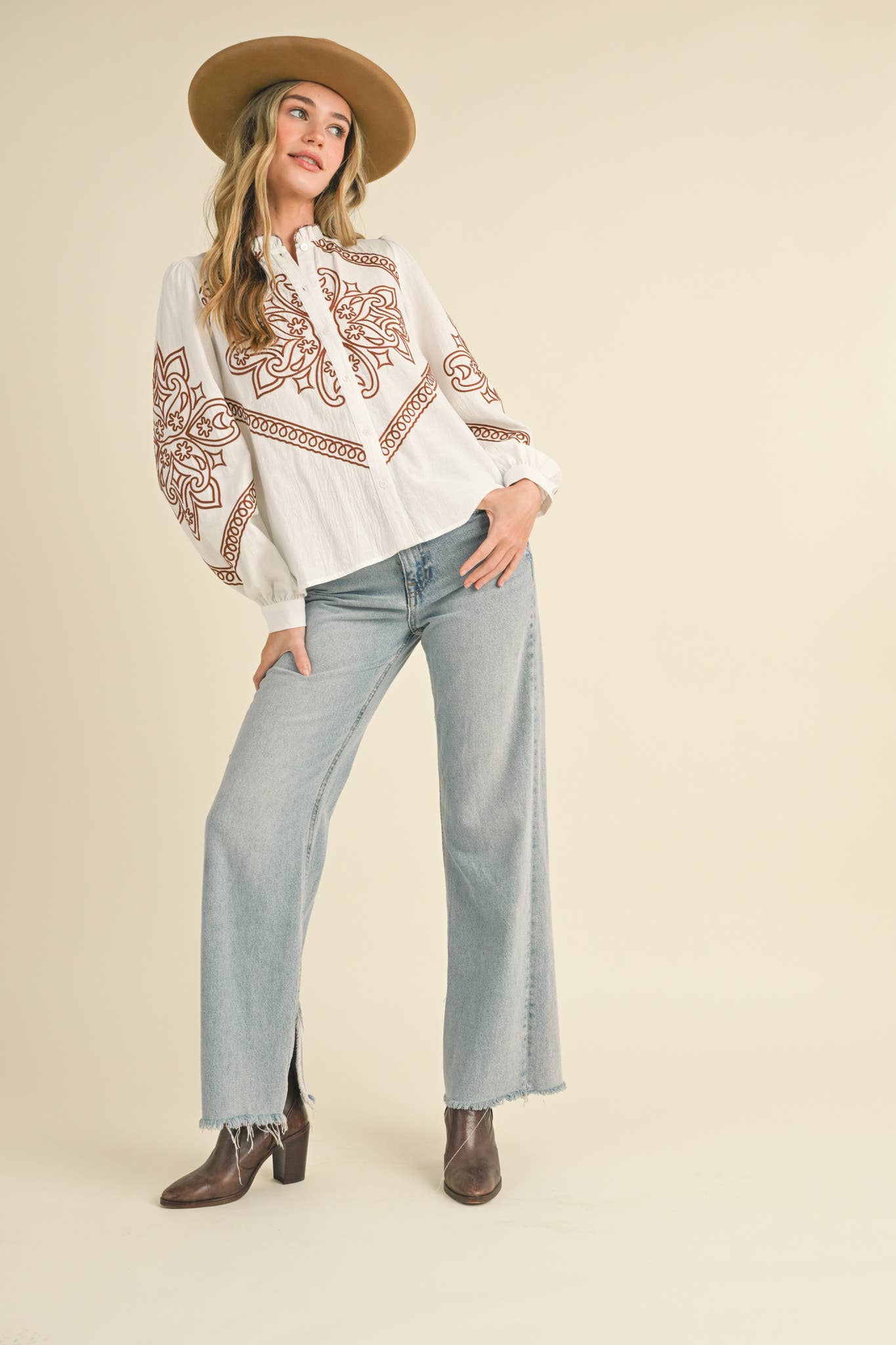 EMBROIDERED  BUTTON UP TOP