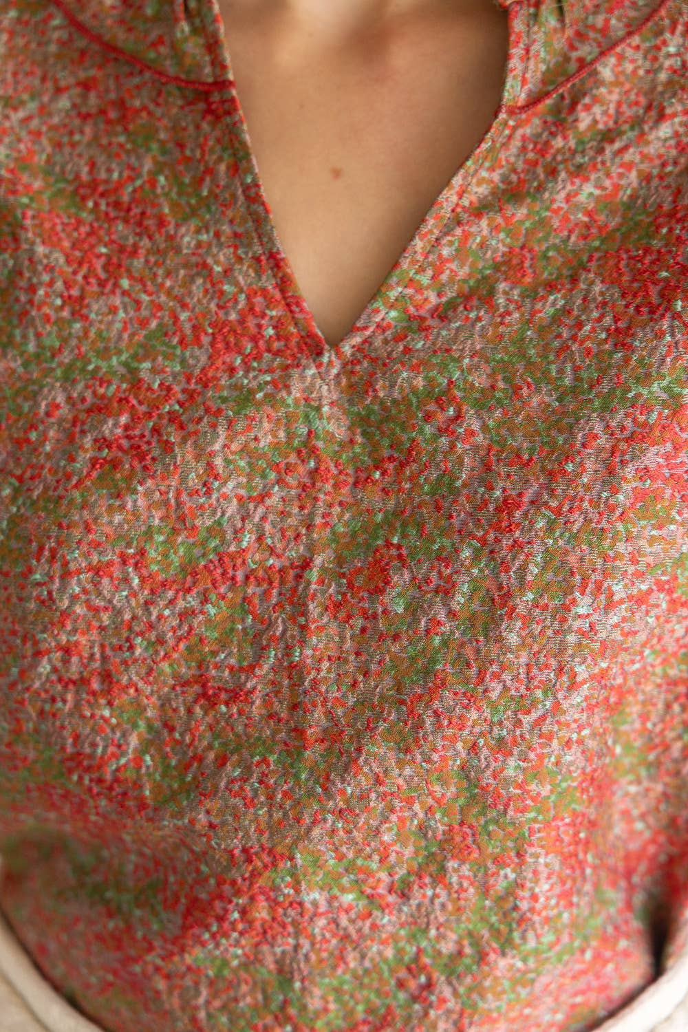 Ruffle Collared Jacqaurd Abstract Print Top