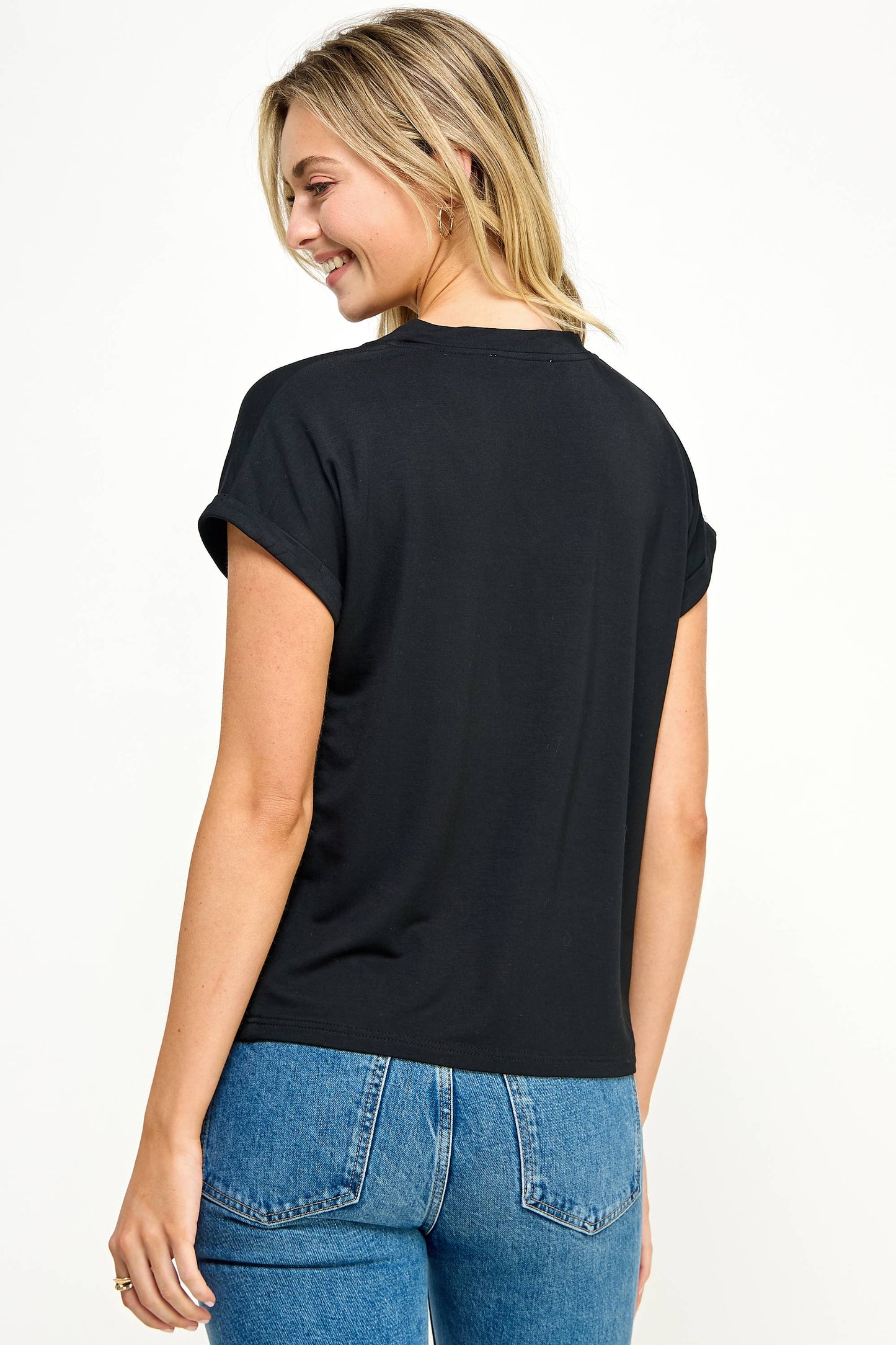 V NECK TEE BLACK