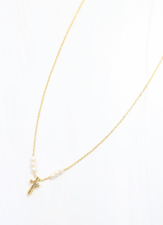 Caprol Pearl Cross
