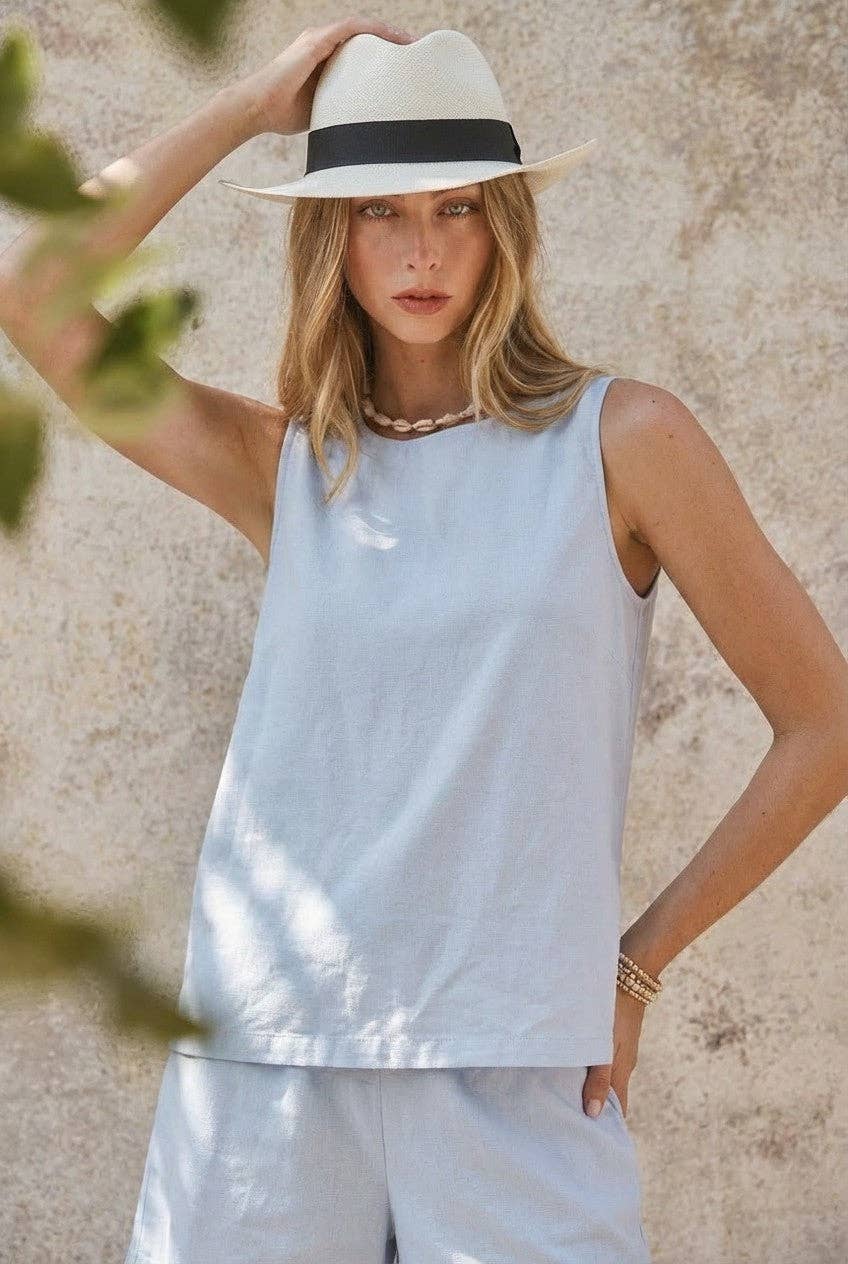 Minimalist Keyhole Back Linen Sleeveless Top
