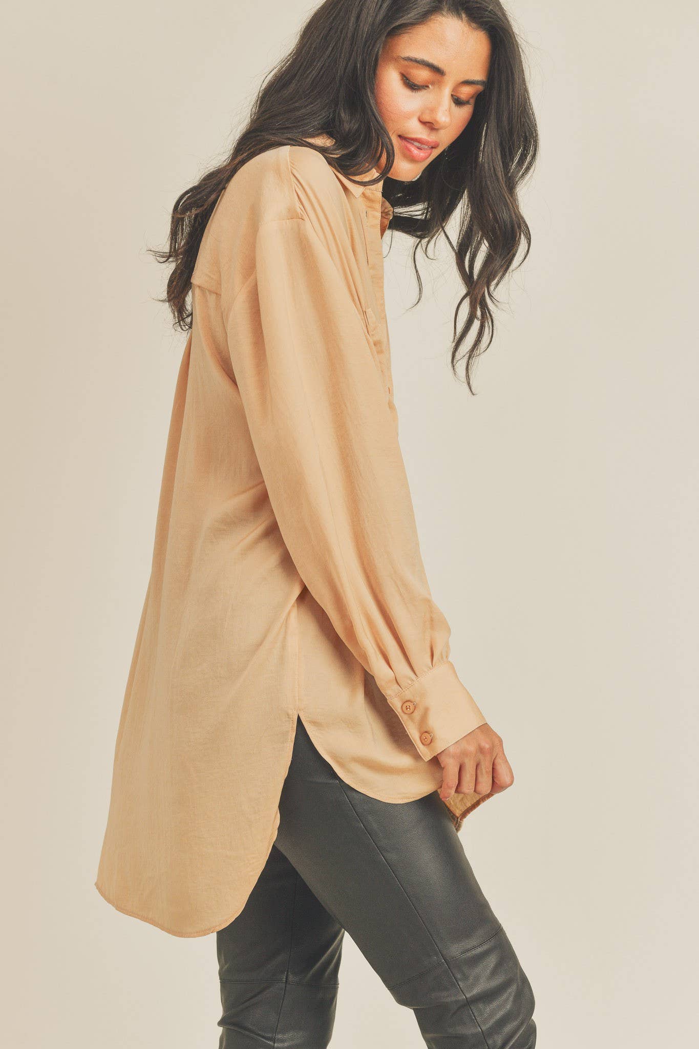 COLLARED BUTTON DOWN TUNIC SHIRT