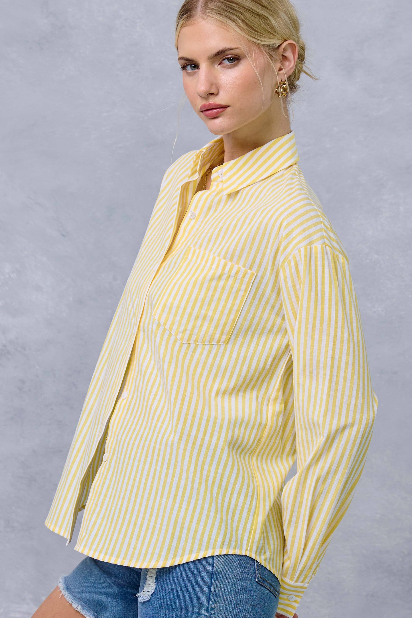 -Collared Contrast Stripe Button Down
