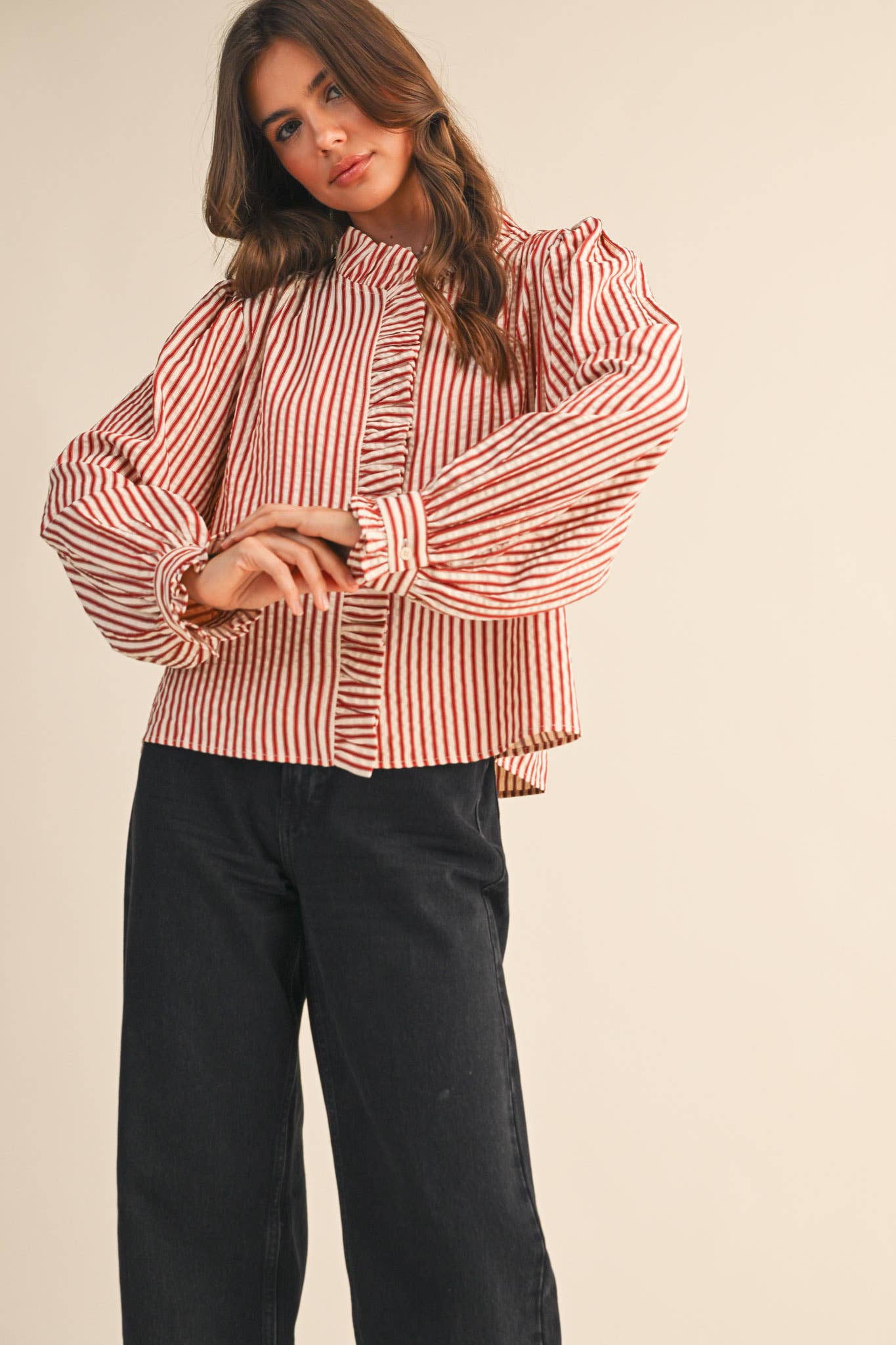 STRIPED RUFFLED BUTTON DOWN