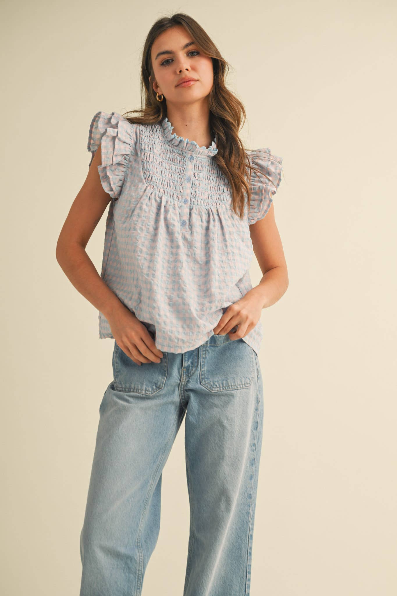 GINGHAM FLUTTER SLEEVE TOP