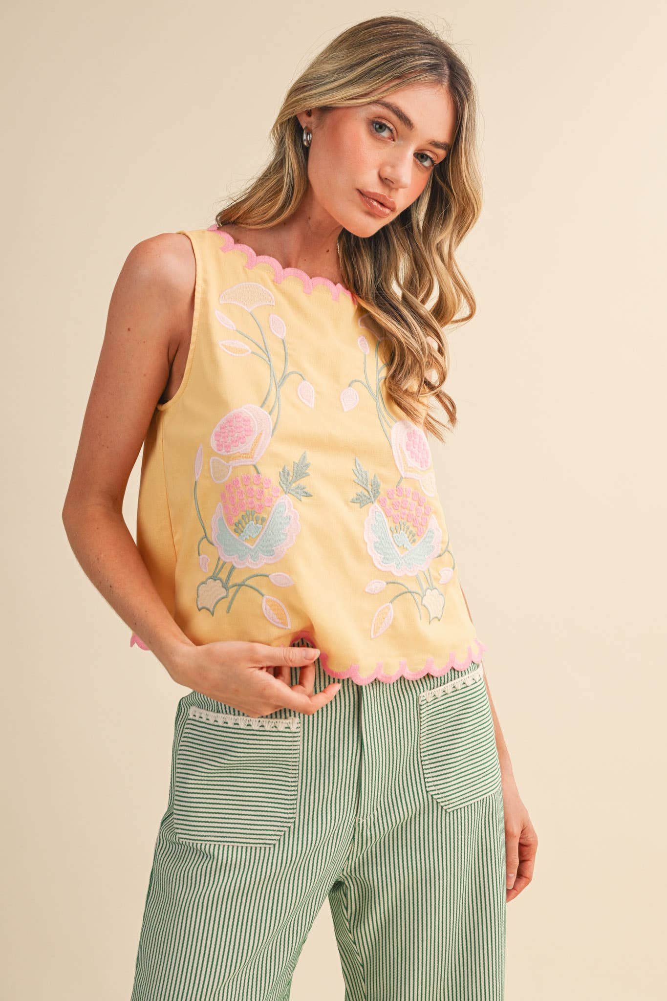 FLORAL EMBROIDERY SCALLOPED TANK