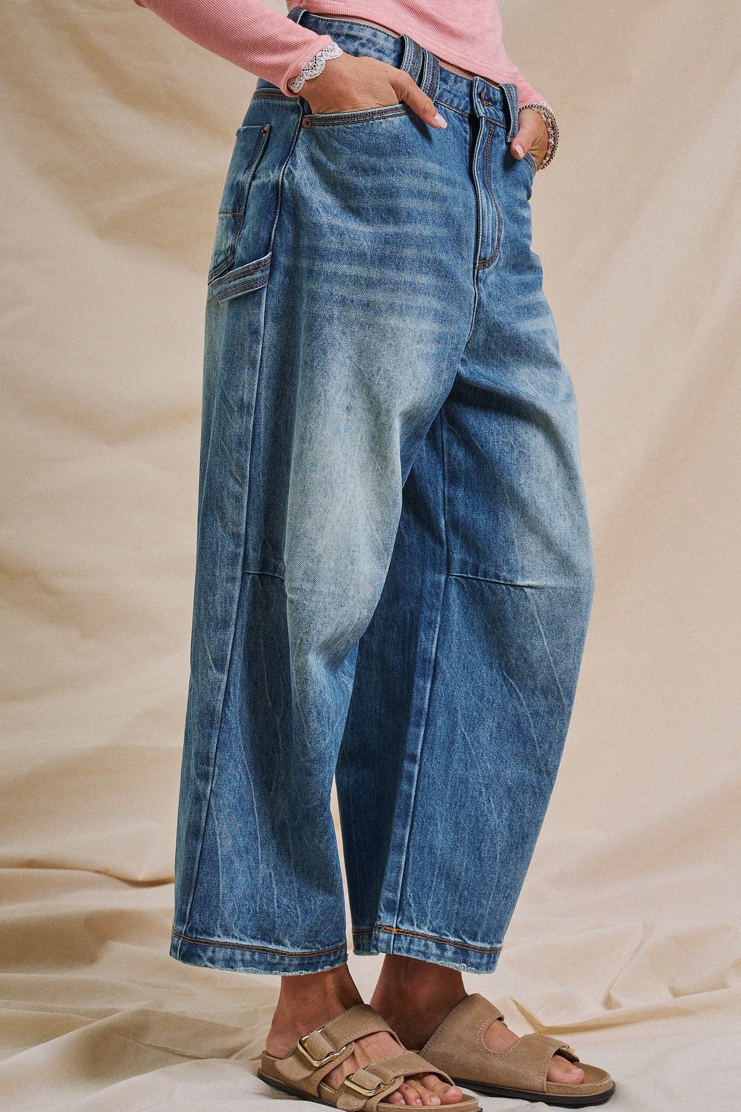 Vintage Wash Cropped Wide-Leg Denim Jeans