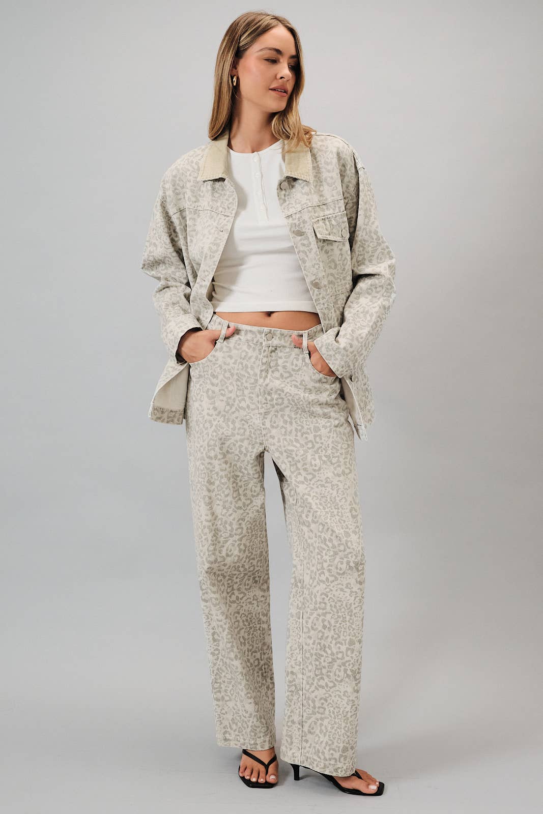 ANIMAL PRINT TWILL PANTS WITH BACK ELASTIC