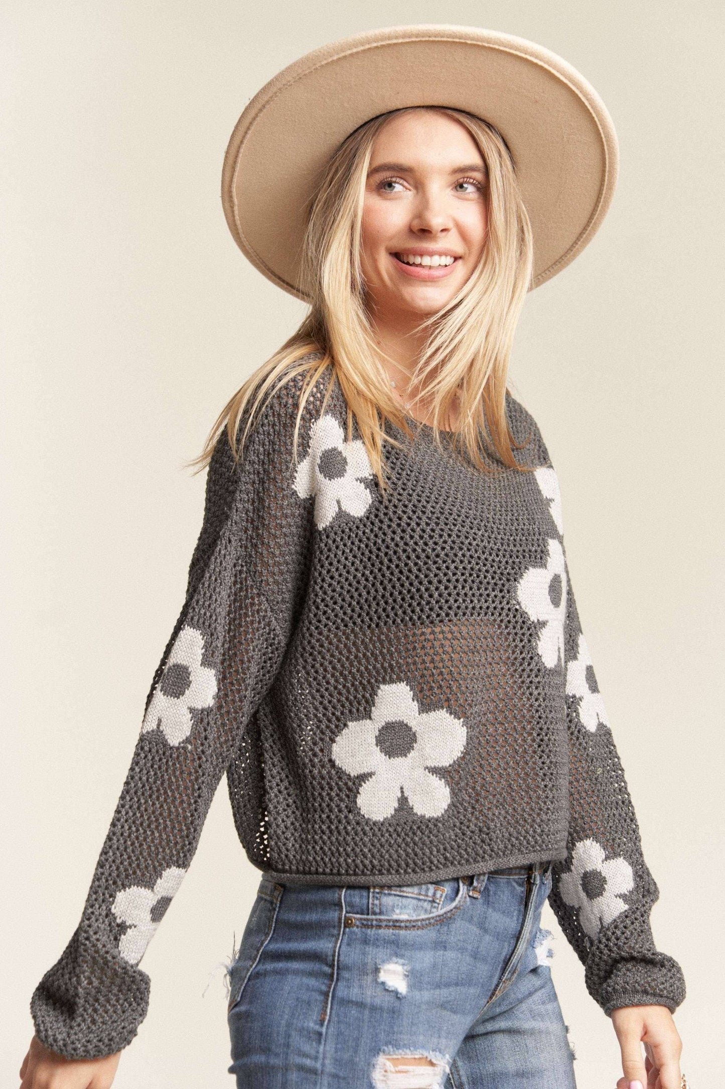 LIGHTWEIGHT FLORAL SWEATER TOP