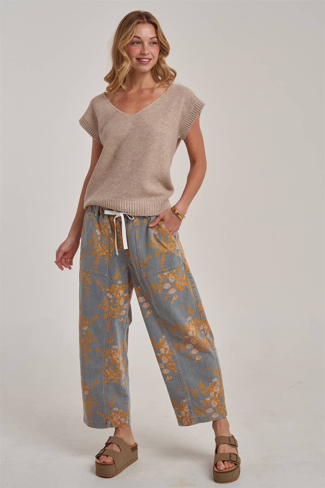 MID RISE RELAXED EVERYDAY CASUAL FIT FLORAL DENIM JEANS