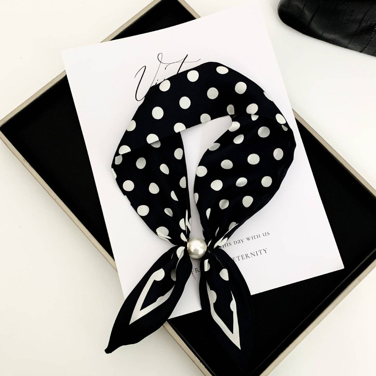 Long Scarf Pearl Magnetic Clasp Versatile Women