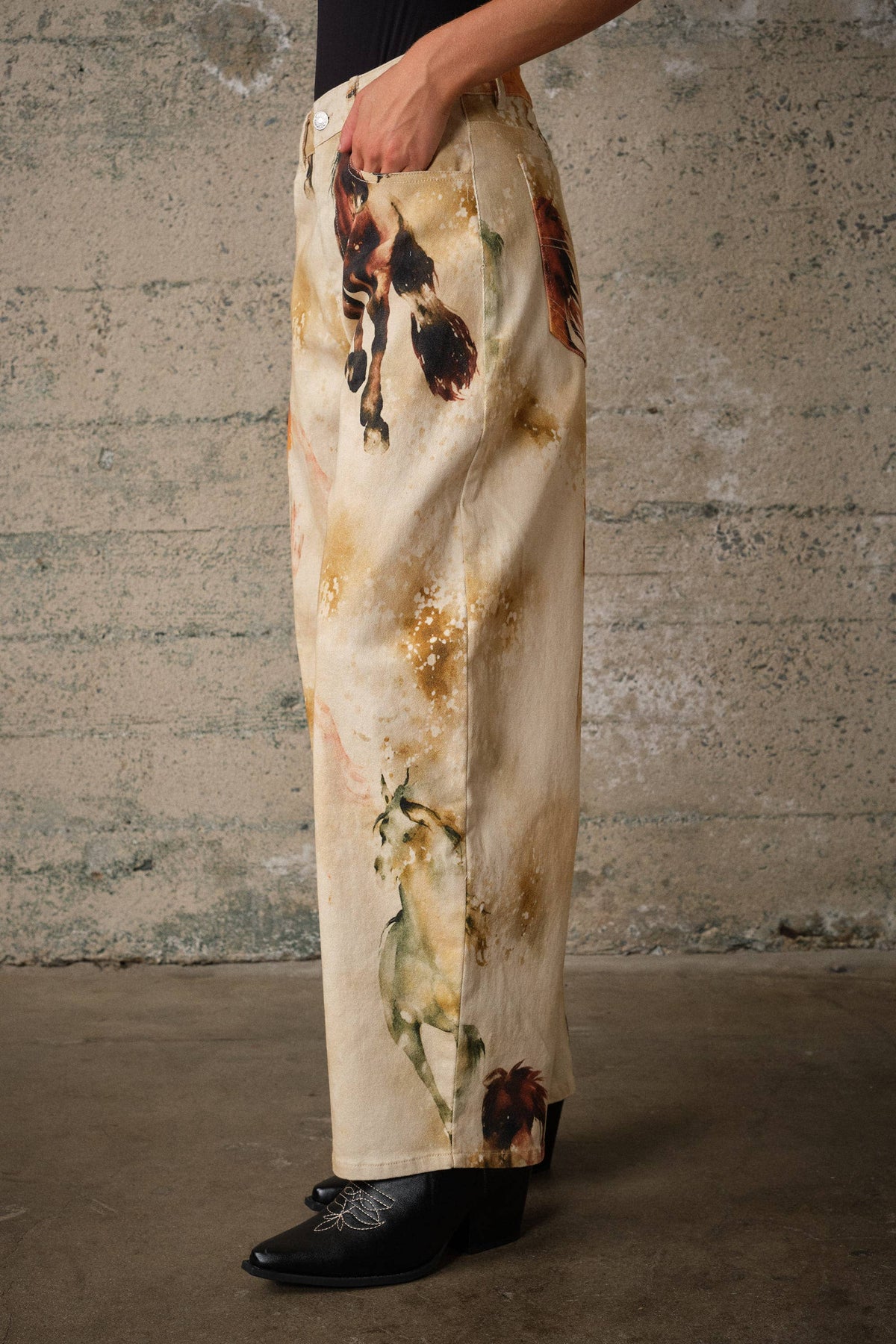 Horse Print Twill Barrel Pants